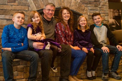 About-Us-Photo-Gallery-Poggemiller-Family-Sitting-2019